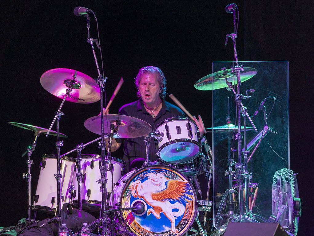 Ron Wikso - Onstage with the Steve Miller Band